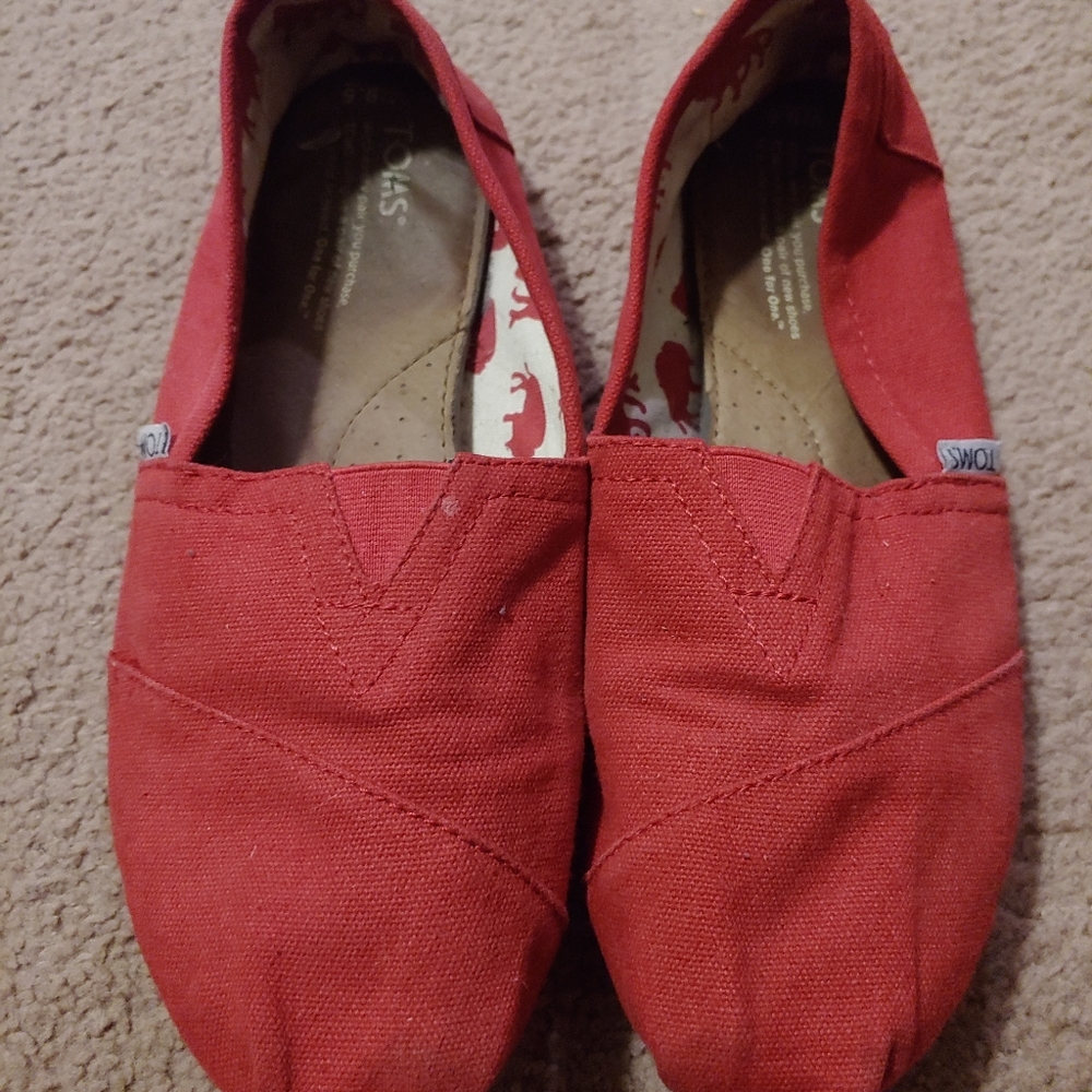 Red Toms